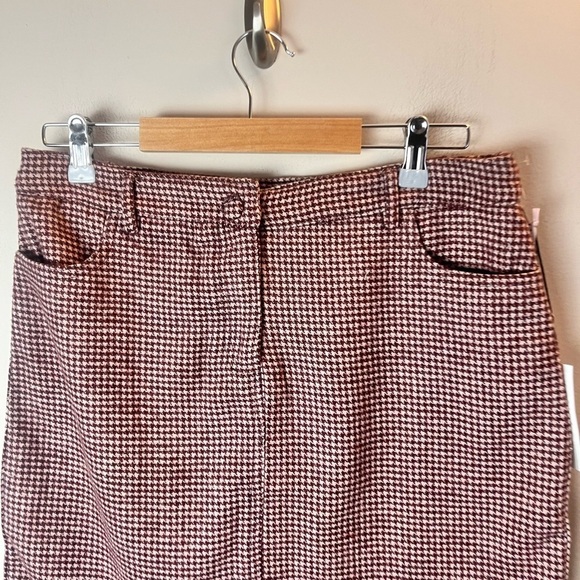 Cupcakes and Cashmere Maroon Houndstooth Wool Blend Mini Skirt NWT Size 6 - Picture 2 of 9